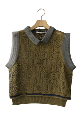 Knit vest color:khaki