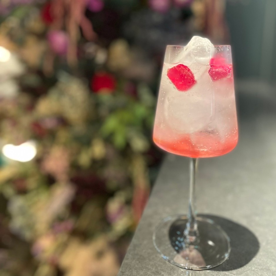 re:ROSE定番の「ROSE ROUGE」(ノンアルコール)