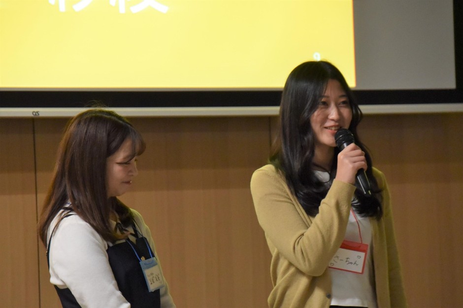 司会進行を担った木村さん(右)