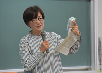 【名城大学】薬学部の講義で卒業生の浅井敦子さん（浅井薬局副社長）が薬局薬剤師の役割を解説