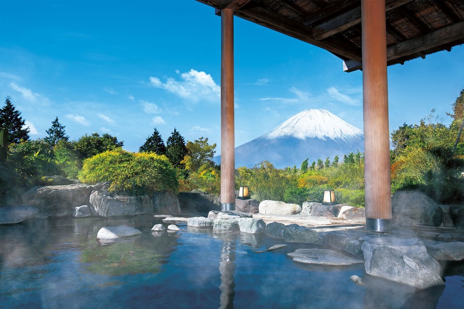 富士山を望む露天風呂