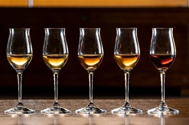 完全予約制！お酒好きのためのペアリングイベント 『新しいお酒の世界 ～國酒の希少な長期熟成古酒の体験～』 2月開催