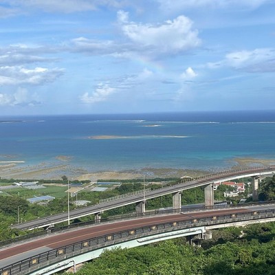沖縄県南城市にあるニライカナイ橋