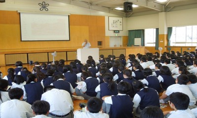 平成27年（2015年）の福山空襲道徳授業の様子