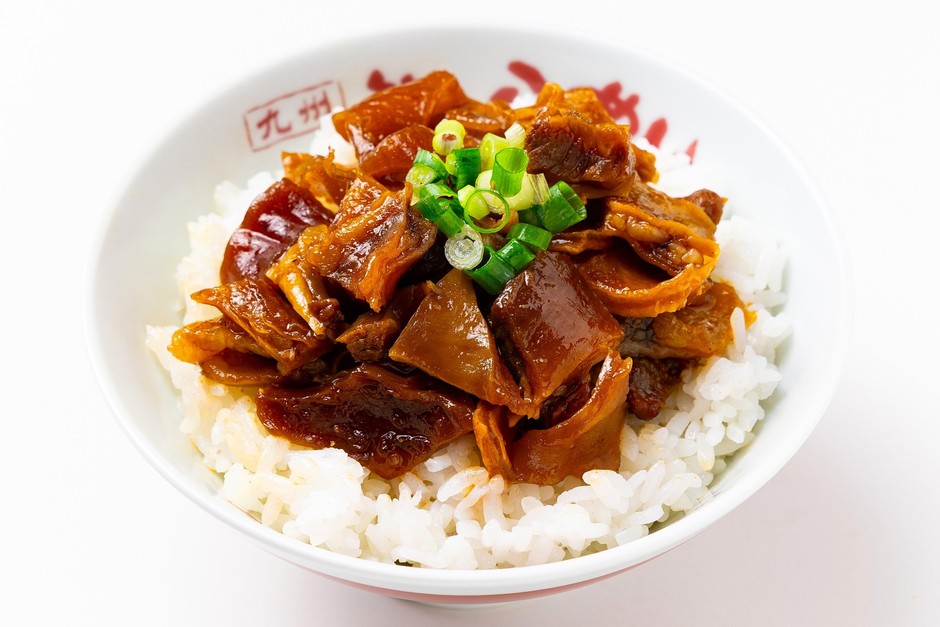 牛すじ丼 標準価格:580円(税込)