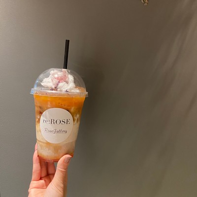 新スイーツ fROSEnも大人気!