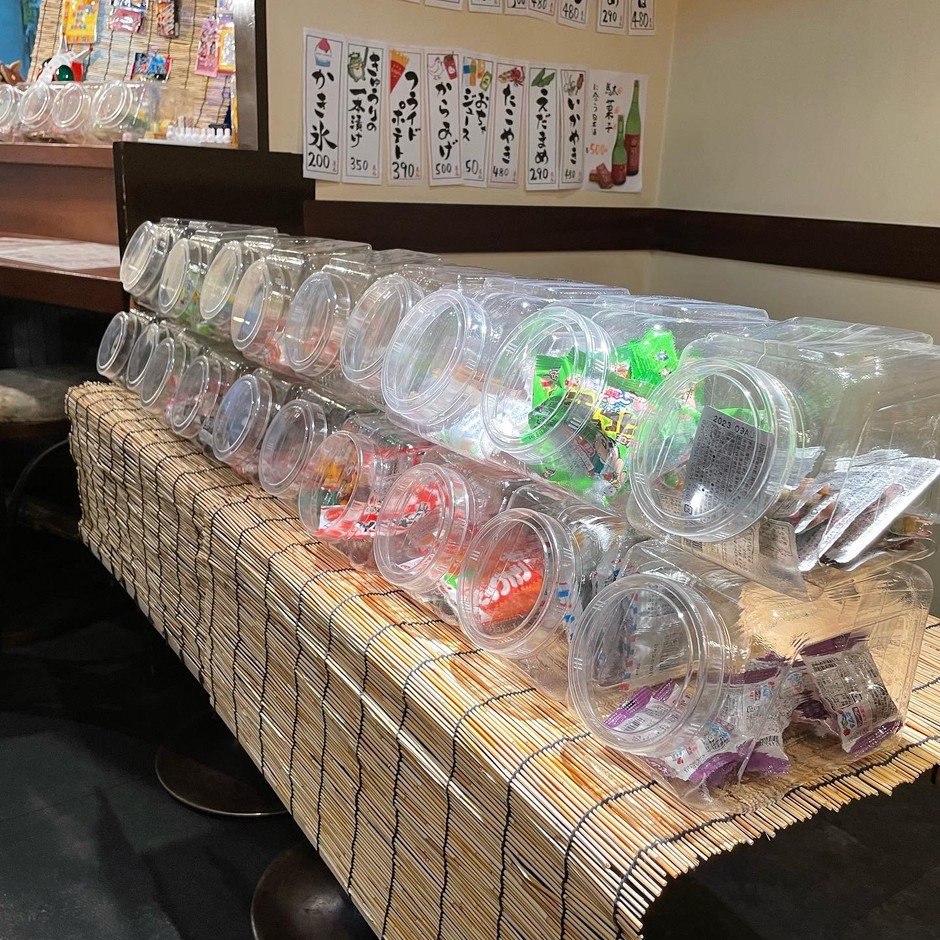 こちらのお菓子は食べ放題!