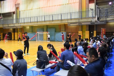 試合前には応援の練習