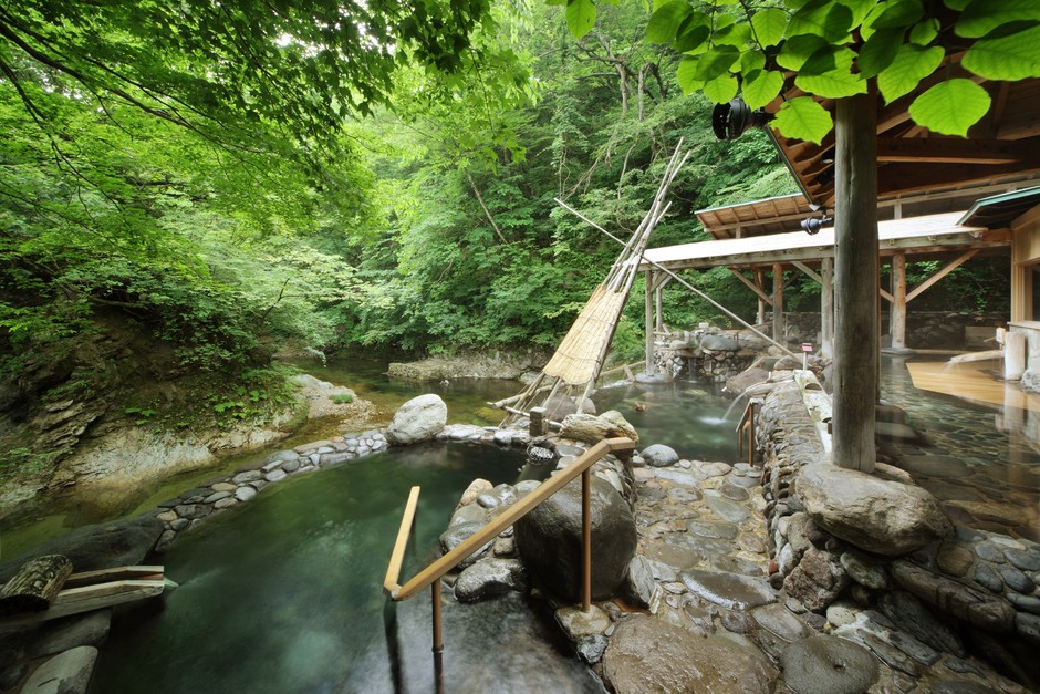 ゆづくしSalon一の坊｜清流と静かな里山に囲まれた、広瀬川源流露天風呂