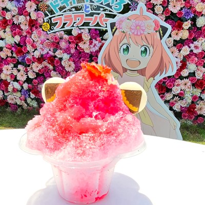 ▲マカロンが可愛い「アーニャのドキドキかき氷」
