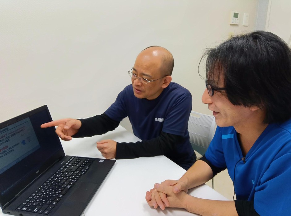 インタビューの様子1