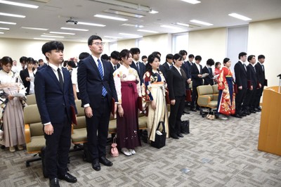 最後に学歌を斉唱