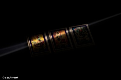 (3)仮面ライダーカブト 純金カード