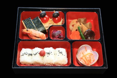 シアタースターレス 太秦支店特製幕の内弁当 1,600円(税込)