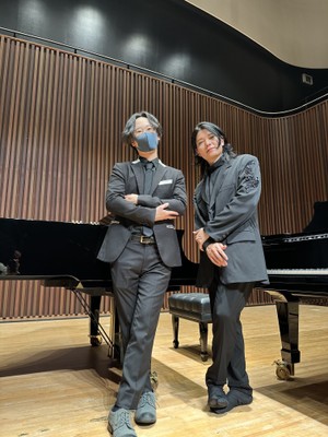 演奏収録時写真(ござ、Budo)