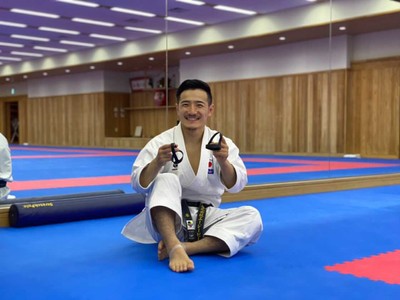 世界空手道選手権団体形優勝:本 一将選手
