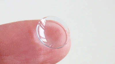 8月8日はリユースの日、コンタクトレンズの捨て方一つで地球環境に大きな変化！