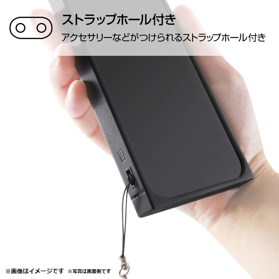 便利なストラップホール付き
