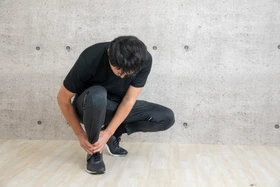 「歩けるから大丈夫」は危険！
整形外科専門医が教える、捻挫の正しい初期対応