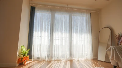 断熱リフォームは冬だけじゃない　 「夏の酷暑」にこそ、窓が効く　 優先箇所・予算別プランニング・補助金シミュレーションを プロが徹底解説
