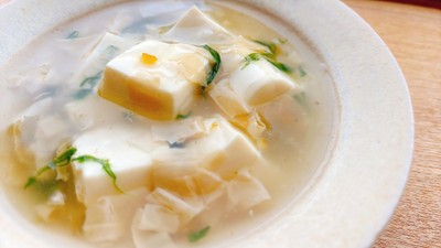 お湯の量を調整することで、あんかけやパスタソースなどへのアレンジも可能。お吸い物として食べるだけではなく、いつもの料理にひと足しできるのも特長です
