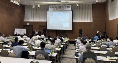 令和7年(2025年)に東京で開催した研究シーズ発表会の様子