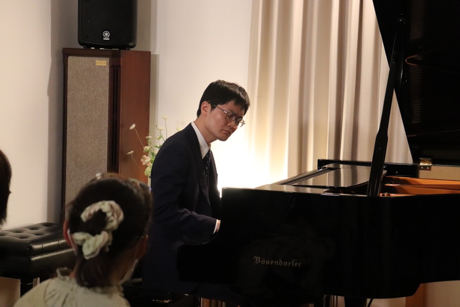 審査委員長(ピアニスト・東京音楽大学専任講師) 吉田 友昭さん