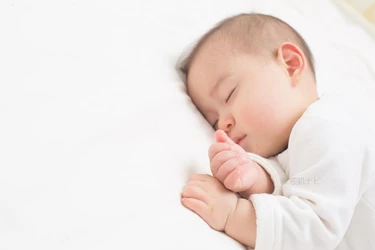 【妊婦さん必見】でもレチノール化粧品は使える？使用のリスクと対策を医学博士が解説
