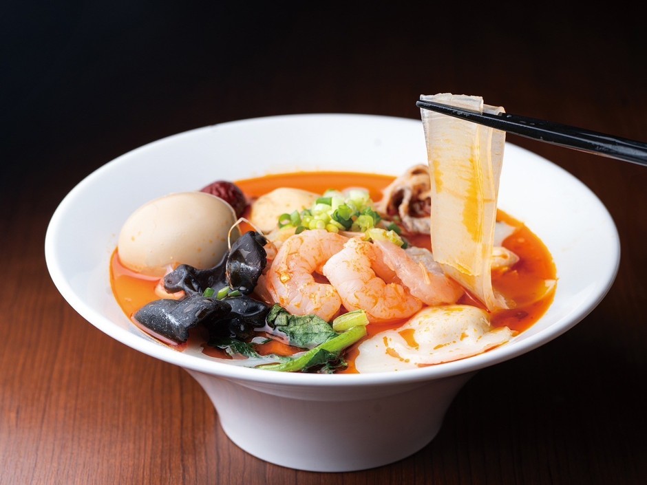 スペシャル麻辣湯|1,530円|(税込)【エビ・牛肉・牛スジ・ジャガイモ・味玉・チーズ・野菜・キノコ】