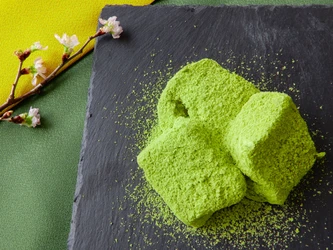 【４／１（土）より新発売】とろり♪上品で香り高い🍃宇治抹茶のわらびもち！
