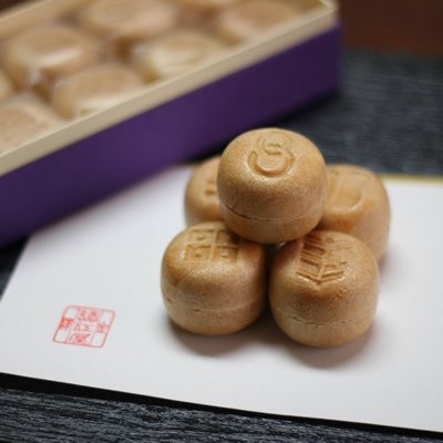 販売品イメージ（加賀鳶最中）