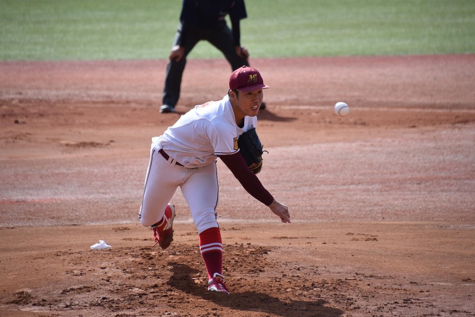 力投する天野投手