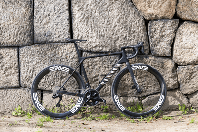 アルティメットCFR ENVE SES 4.5 完成車 ￥899,000（税込）