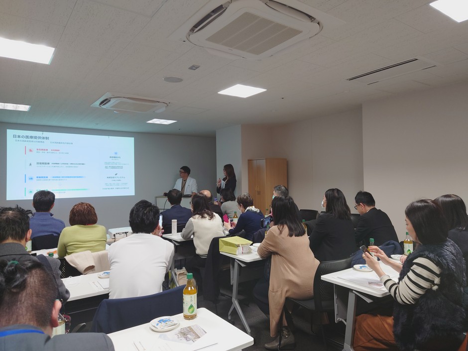 理事長による地域包括ケア病棟の運用体制および在宅復帰支援プロセスの説明