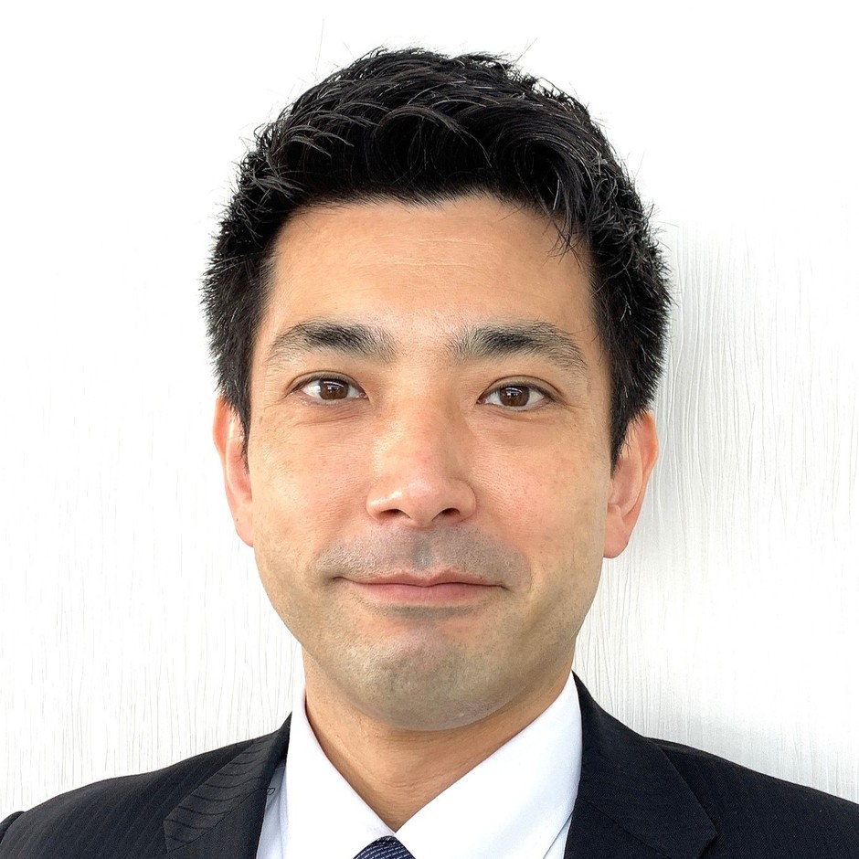 関 励介