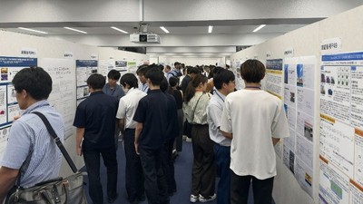 令和7年(2025年)に開催した「第13回院生サミット」のポスター展示会場の様子