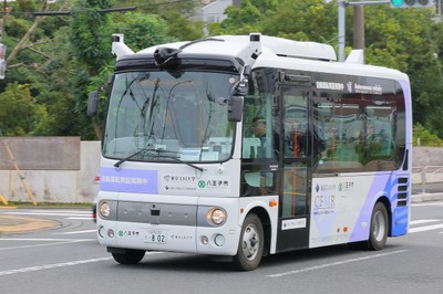自動運転で活用するバス車両