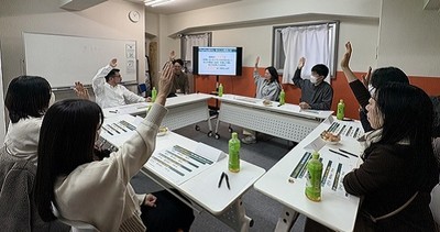 座談会の様子(2)