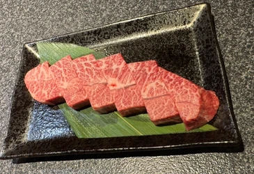 一度も冷凍していない肉の提供にこだわる 北海道帯広市の焼肉の虎にて「焼き肉の虎のクリスマス」を 2025年12月1日より開始。 クリスマス限定メニューが多数登場！