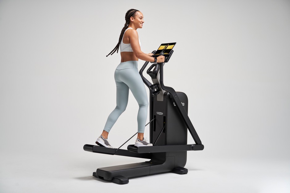 Technogym Elliptical 8