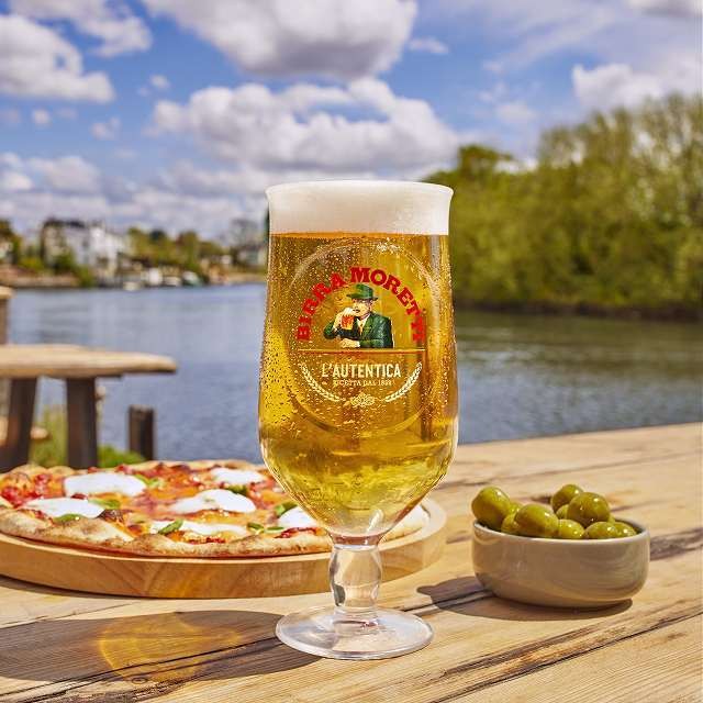モレッティ・ビール飲用イメージ