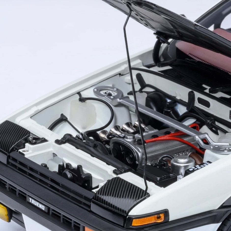 ミニカー AUTOart 1/18スケール トヨタ スプリンター トレノ (AE86) 「頭文字D」