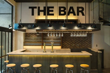 貸し会場の会社が予約のない夜だけ開く店　 ピザ＆パスタのワインビュッフェを10月5日に恵比寿で開始予定