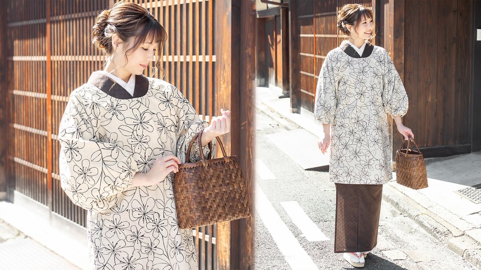 人気割烹着デザイン「ベージュ花」