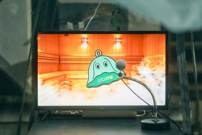 喋る!?“運命”のサウナハットブース