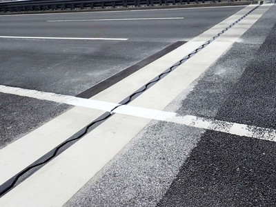TCFタイプのベースとなるCFタイプの施工事例(東北自動車道 岩槻高架橋)