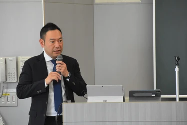 【名城大学】経済学部「証券市場論」で世界最大級の資産運用会社であるNuveenグループの日本法人の実務家を招き、資産運用のトレンドを学ぶ