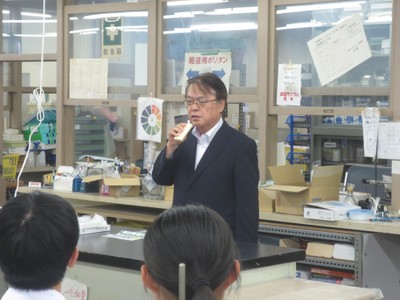 最近の名城大学薬学部について紹介する亀井浩行学部長