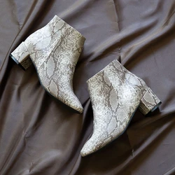 Outletshoesの愛されショートブーツから今季待望の新色が登場！